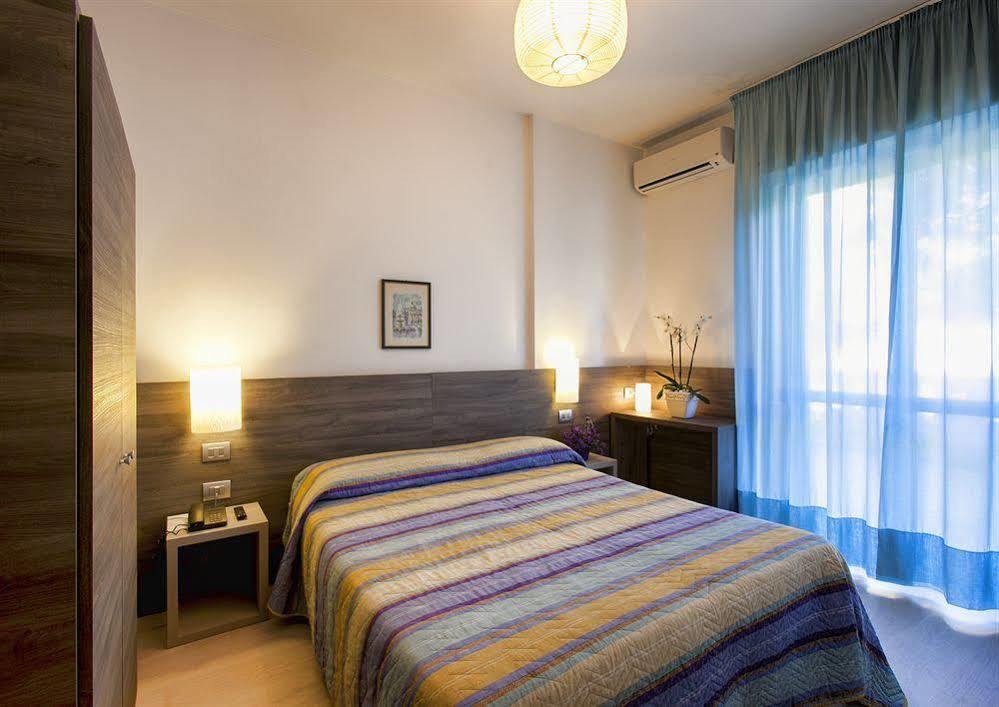 Hotel Sofia Lido di Jesolo Exterior foto